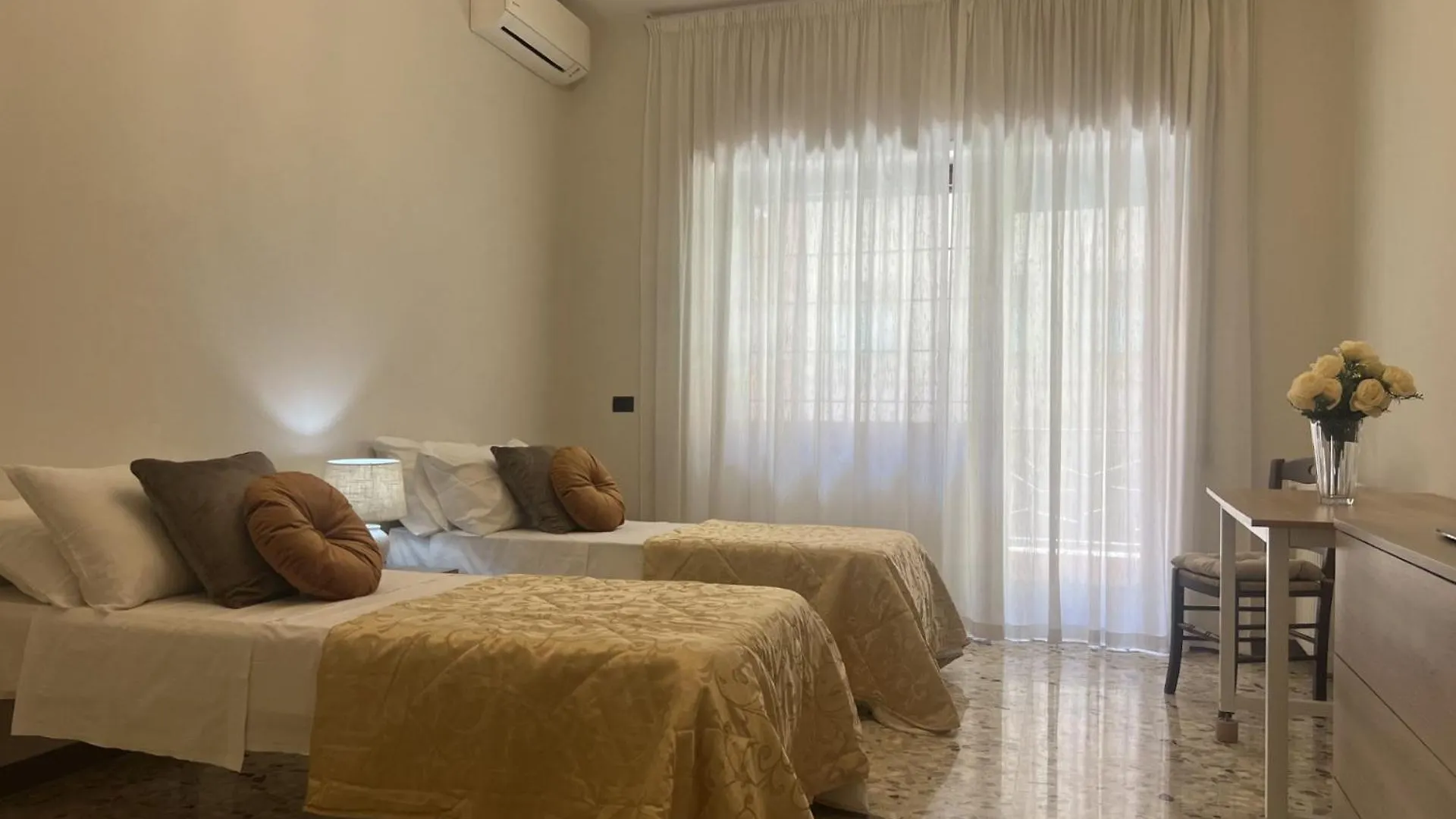 Luxury Apartment San Giovanni Rome Homestay