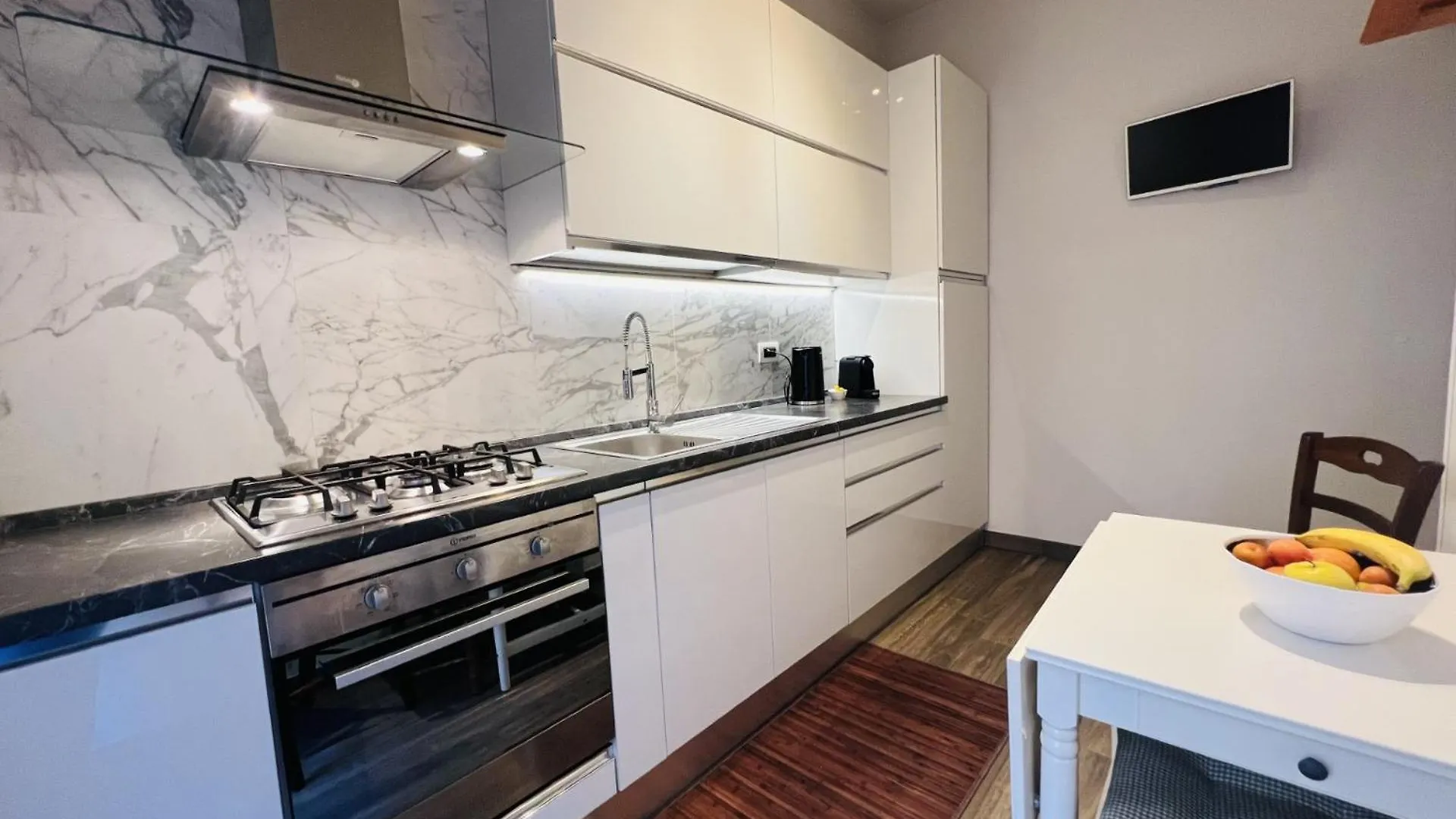 Homestay Luxury Apartment San Giovanni Rome