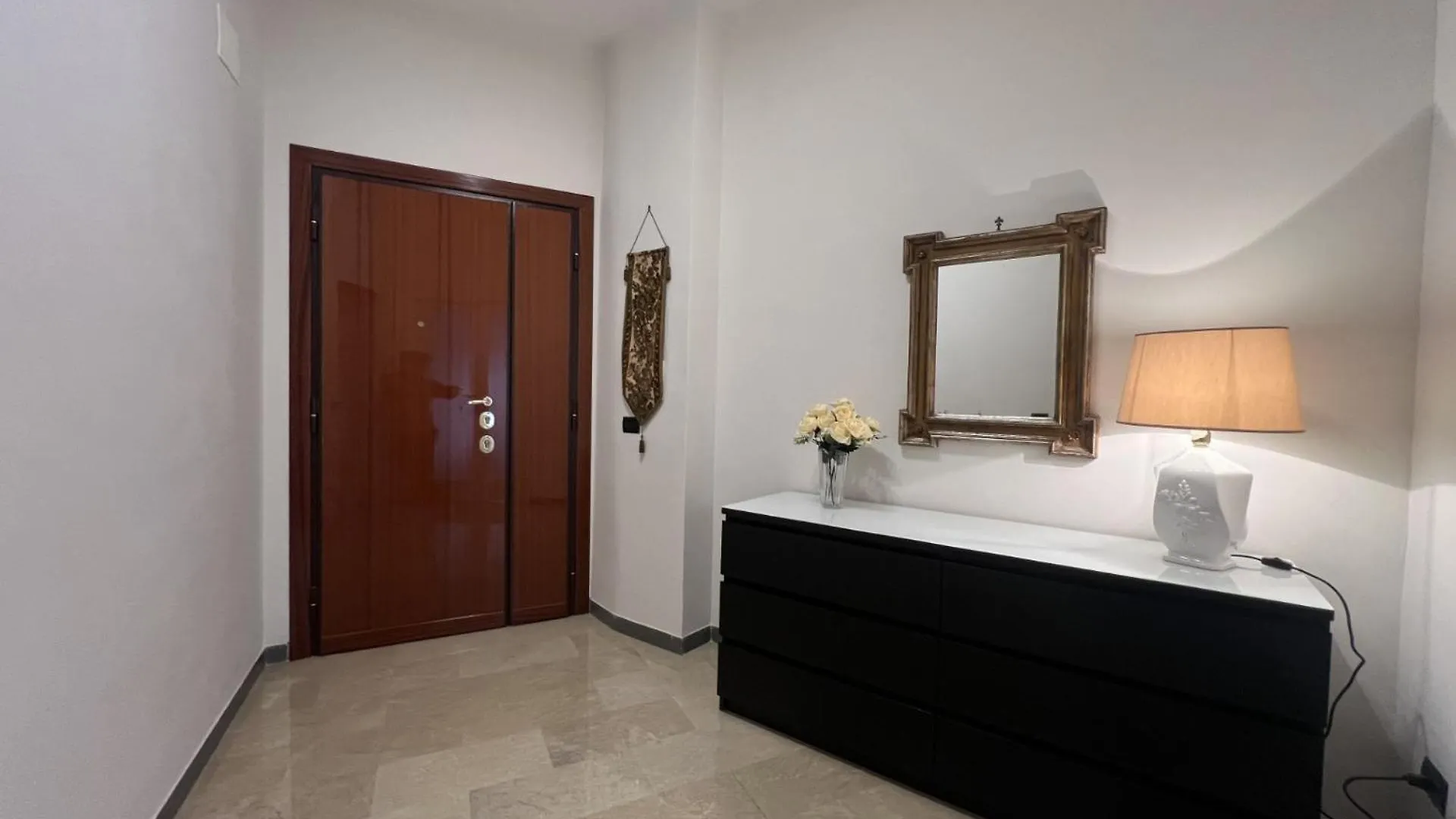 Homestay Luxury Apartment San Giovanni Rome
