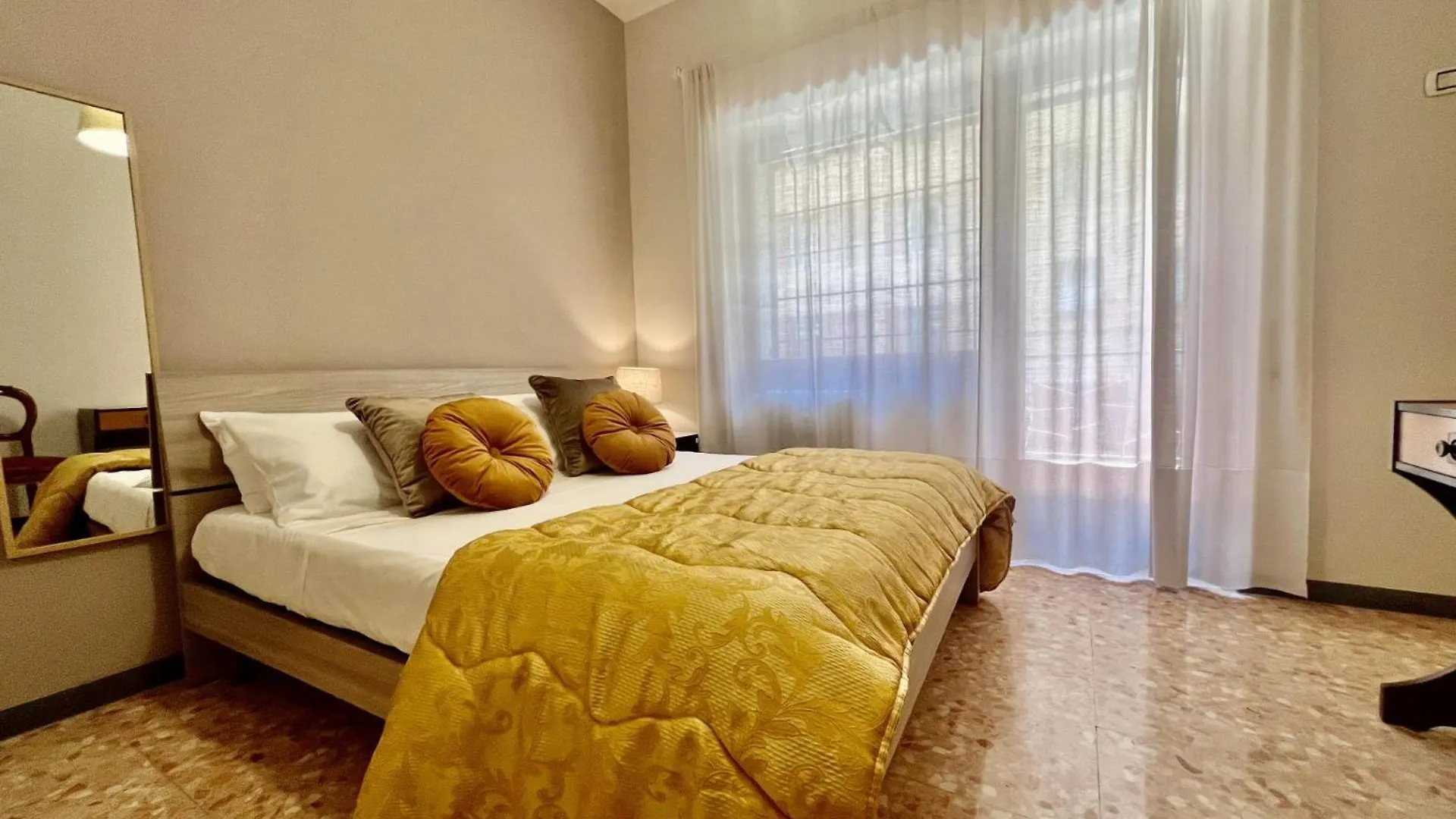 Luxury Apartment San Giovanni contacts