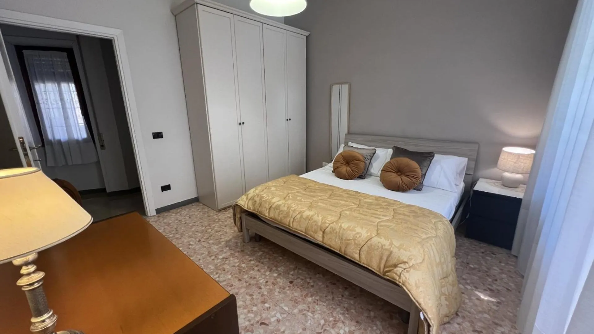 Luxury Apartment San Giovanni Rome Homestay